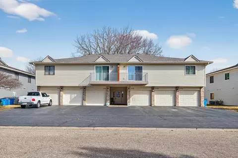 3306 Greenbrier St #3306D, Vadnais Heights, MN 55127