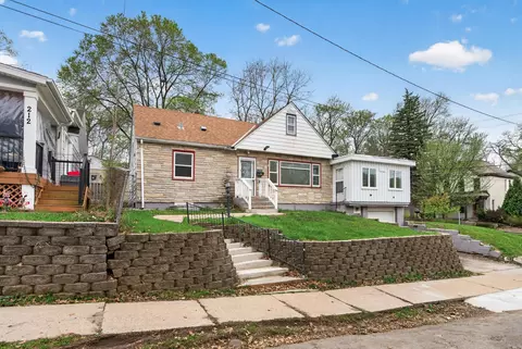 200 Belvidere St E, Saint Paul, MN 55107