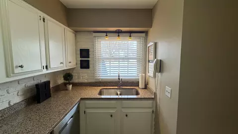 Kitchen - 1507 5th Ave NW, Austin, MN 55912 photo 1 of 4