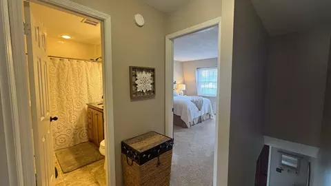 Entry Way - 1507 5th Ave NW, Austin, MN 55912 photo 3 of 6