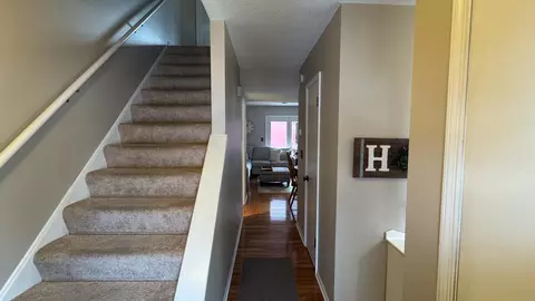 Entry Way - 1507 5th Ave NW, Austin, MN 55912 photo 2 of 6