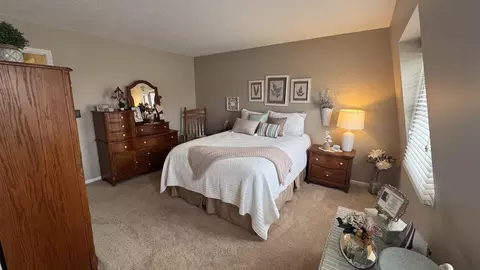Bedroom - 1507 5th Ave NW, Austin, MN 55912 photo 4 of 6