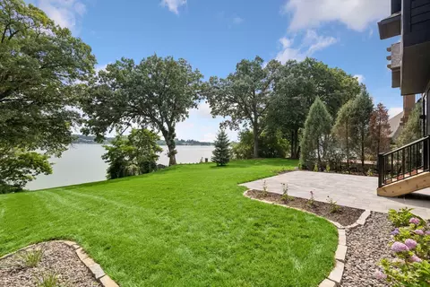 348 W Lake St, Orono, MN 55356