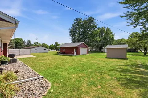 Exterior - 1008 1st St S, Cold Spring, MN 56320 photo 3 of 3