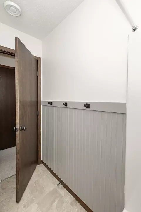 Bath - 613 5th St E, Horace, ND 58047 photo 5 of 5
