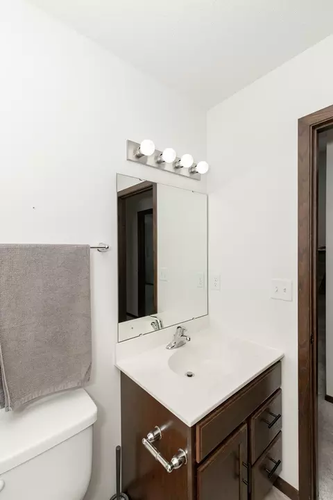 Bath - 613 5th St E, Horace, ND 58047 photo 4 of 5