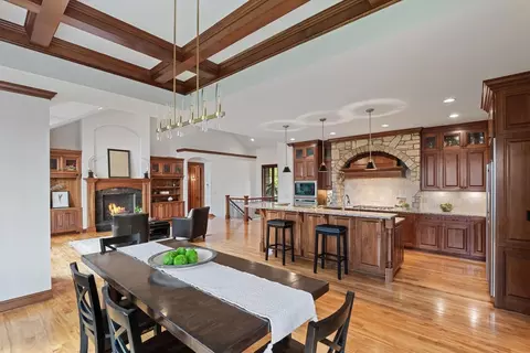 Dining - 2180 Crestview Dr, Excelsior, MN 55331 photo 2 of 3