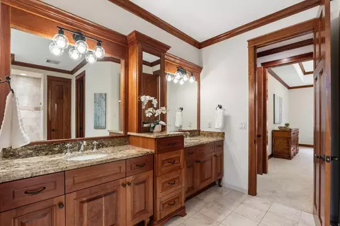 Bath - 2180 Crestview Dr, Excelsior, MN 55331 photo 4 of 7