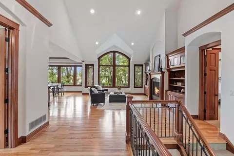 Entry Way - 2180 Crestview Dr, Excelsior, MN 55331 photo 1 of 3