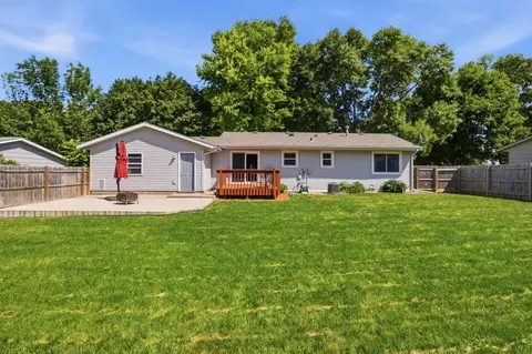 1217 27th St NW, Willmar, MN 56201