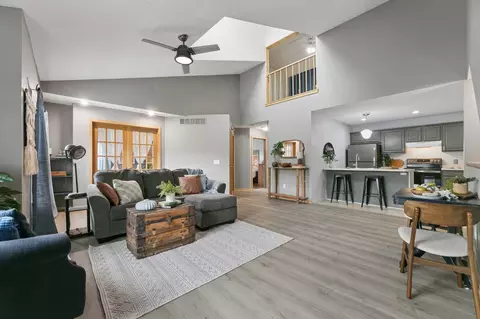 108 Morningside Dr NE, Hutchinson, MN 55350