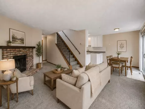 8605 Maplebrook Pkwy N, Brooklyn Park, MN 55445