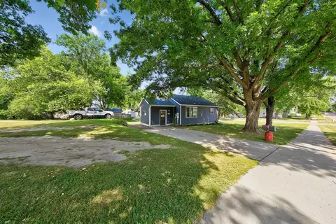 Exterior - 1052 Miller Ave, Windom, MN 56101 photo 3 of 14