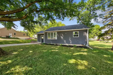 Exterior - 1052 Miller Ave, Windom, MN 56101 photo 2 of 14