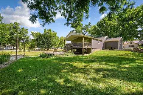 Exterior - 1052 Miller Ave, Windom, MN 56101 photo 8 of 14