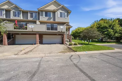 14165 Wilds Path NW, Prior Lake, MN 55372