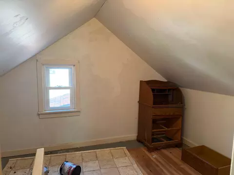 Bedroom - 106 N Oak St, Hendricks, MN 56136 photo 4 of 4