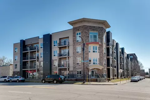 2600 University Ave SE #210, Minneapolis, MN 55414