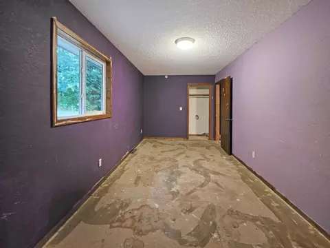 Bedroom - 6340 Waterside Dr, Garrison, MN 56450 photo 2 of 4
