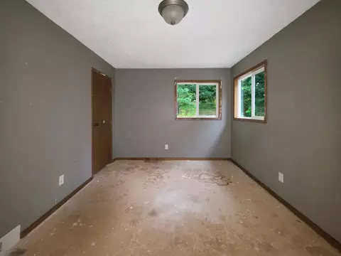 Bedroom - 6340 Waterside Dr, Garrison, MN 56450 photo 3 of 4