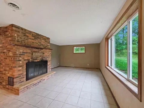 Living - 6340 Waterside Dr, Garrison, MN 56450 photo 4 of 8