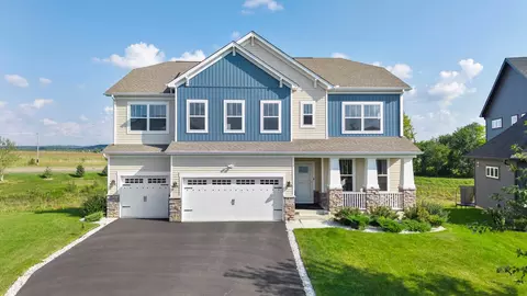 1961 Dahlia Dr, Shakopee, MN 55379