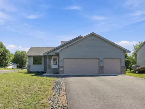 23081 Navajo St NW, Saint Francis, MN 55070