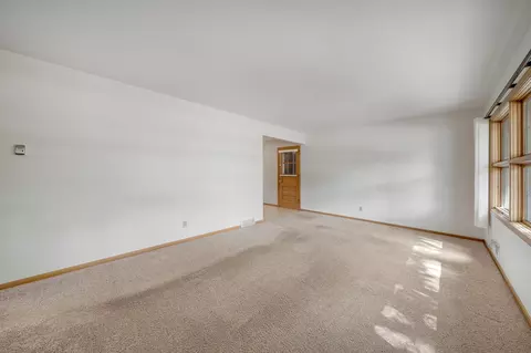Living - 903 Parallel St, Chaska, MN 55318 photo 3 of 6