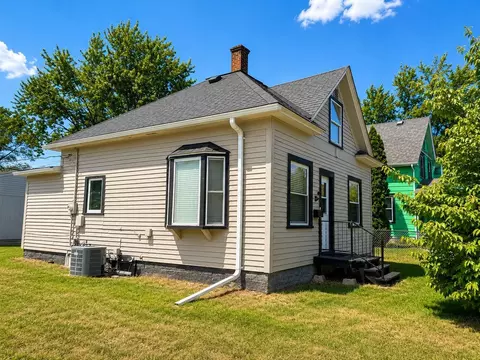Exterior - 303 20th Ave N, Saint Cloud, MN 56303 photo 4 of 4