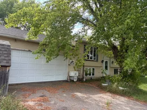 10678 Clementa Ave SW, Montrose, MN 55363