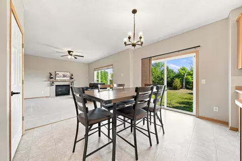 Dining - 563 Summit Ave, Dundas, MN 55019 photo 3 of 5