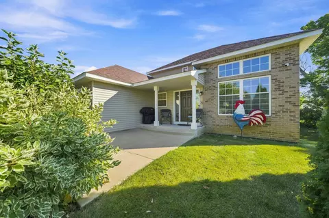 Exterior - 563 Summit Ave, Dundas, MN 55019 photo 2 of 5