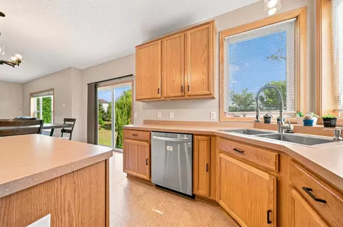 Kitchen - 563 Summit Ave, Dundas, MN 55019 photo 4 of 4