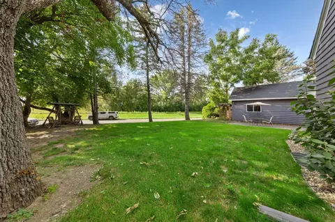Exterior - 418 Prairie Ave, Faribault, MN 55021 photo 10 of 12