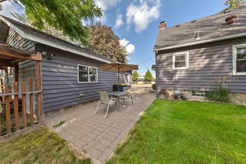 Exterior - 418 Prairie Ave, Faribault, MN 55021 photo 9 of 12