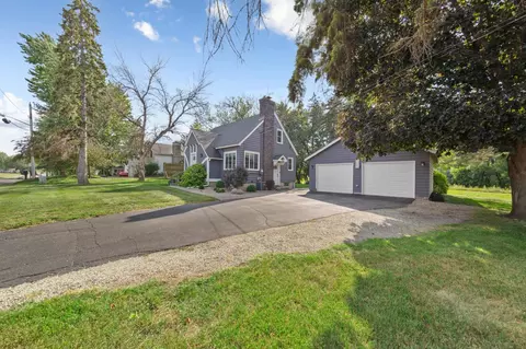 Exterior - 418 Prairie Ave, Faribault, MN 55021 photo 6 of 12