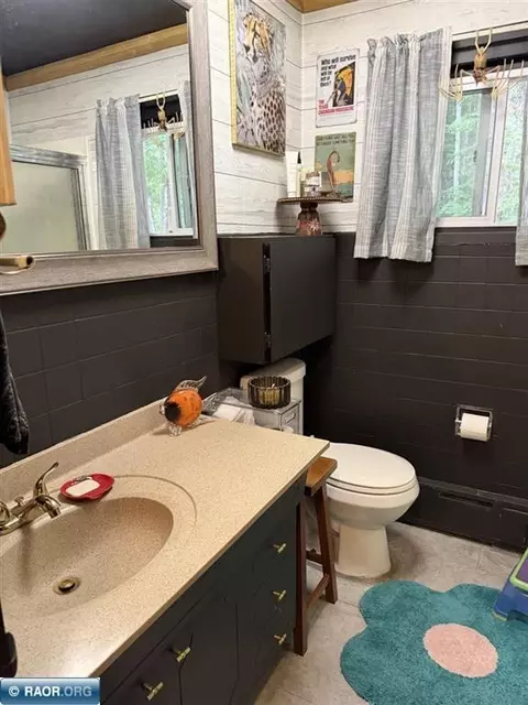 Bath - 5210 Norway Dr, Gilbert, MN 55741 photo 1 of 2
