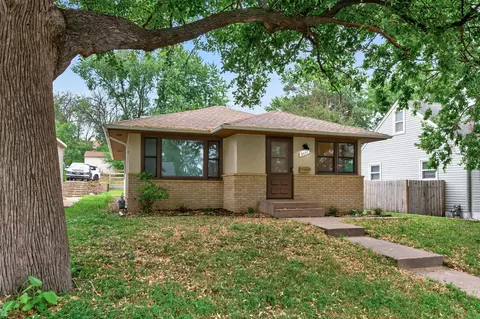 5037 4th St NE, Columbia Heights, MN 55421
