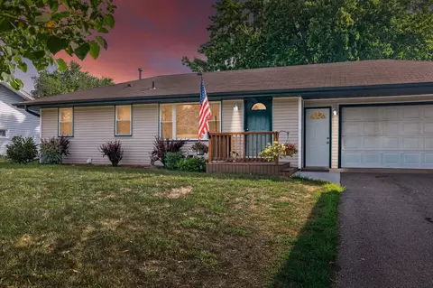 8631 Imperial Ave S, Cottage Grove, MN 55016