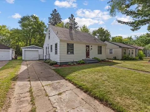 Exterior - 1309 S 7th St, Brainerd, MN 56401 photo 3 of 12