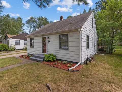 Exterior - 1309 S 7th St, Brainerd, MN 56401 photo 2 of 12
