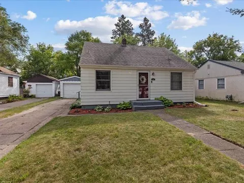 Exterior - 1309 S 7th St, Brainerd, MN 56401 photo 4 of 12