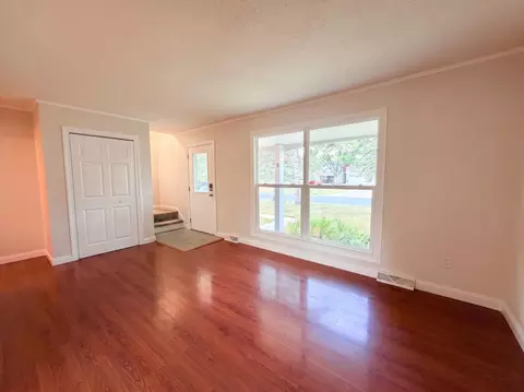 Living - 868 Wescott Sq, Eagan, MN 55123 photo 1 of 3