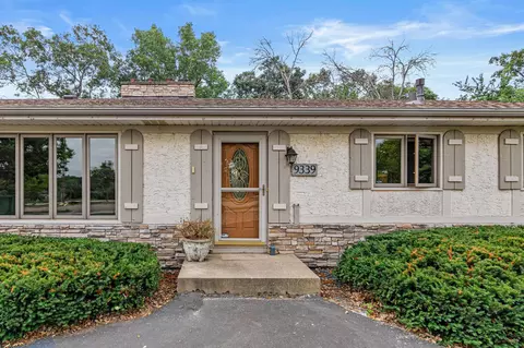 9339 Cedar Lake Rd S, Saint Louis Park, MN 55426