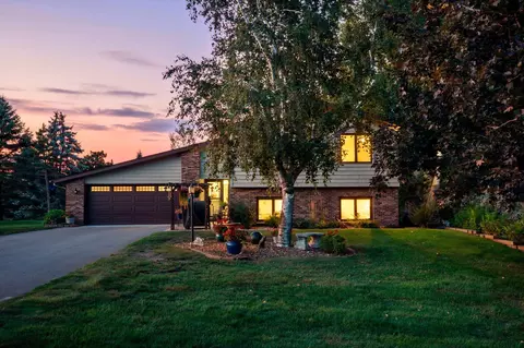 25870 Skyline Cir, Elko New Market, MN 55020