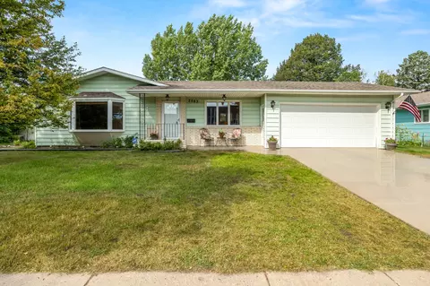 2503 14th St S, Moorhead, MN 56560