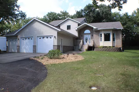 15665 Century Estates Cir, Cold Spring, MN 56320
