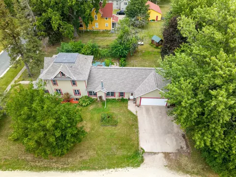 View/Area - 37556 3rd Ave, Dennison, MN 55018 photo 1 of 7