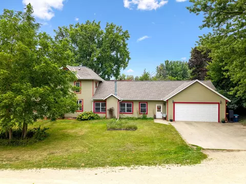 Exterior - 37556 3rd Ave, Dennison, MN 55018 photo 13 of 13