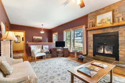 Living - 37556 3rd Ave, Dennison, MN 55018 photo 8 of 8